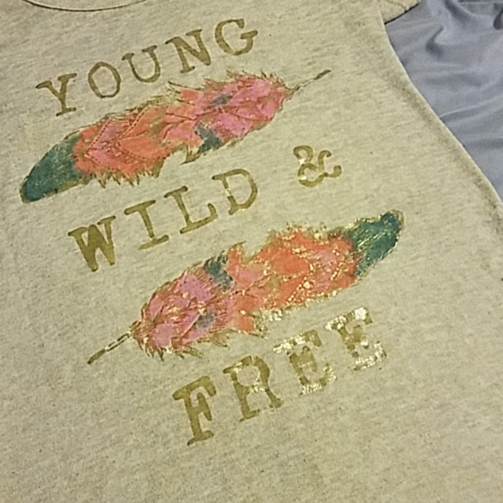 T-shirt - Picture 2 of 2